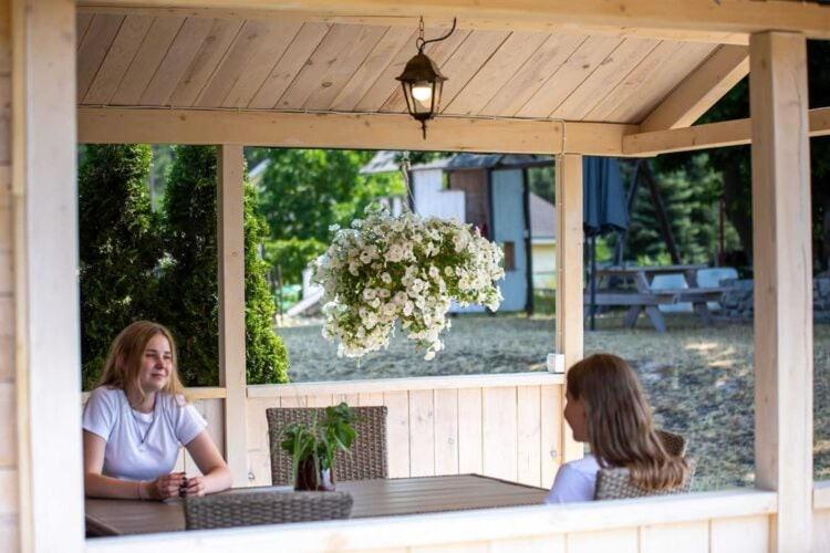 Comfortable Bungalow With A Covered Terrace, For 6 People, Мендзиздроє Екстер'єр фото