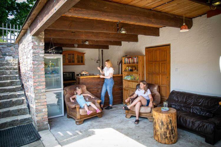 Comfortable Bungalow With A Covered Terrace, For 6 People, Мендзиздроє Екстер'єр фото